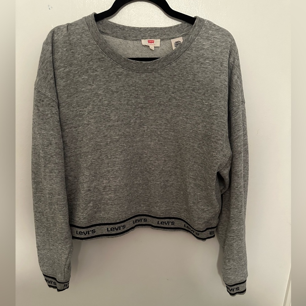 Levi’s grey sweater